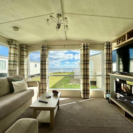New Sea View Platinum Caravan With Huge Decking Newcastle upon Tyne Bagian luar foto