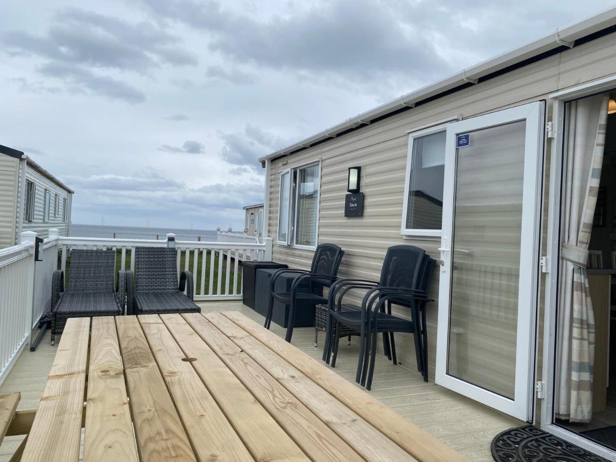 New Sea View Platinum Caravan With Huge Decking Newcastle upon Tyne Bagian luar foto