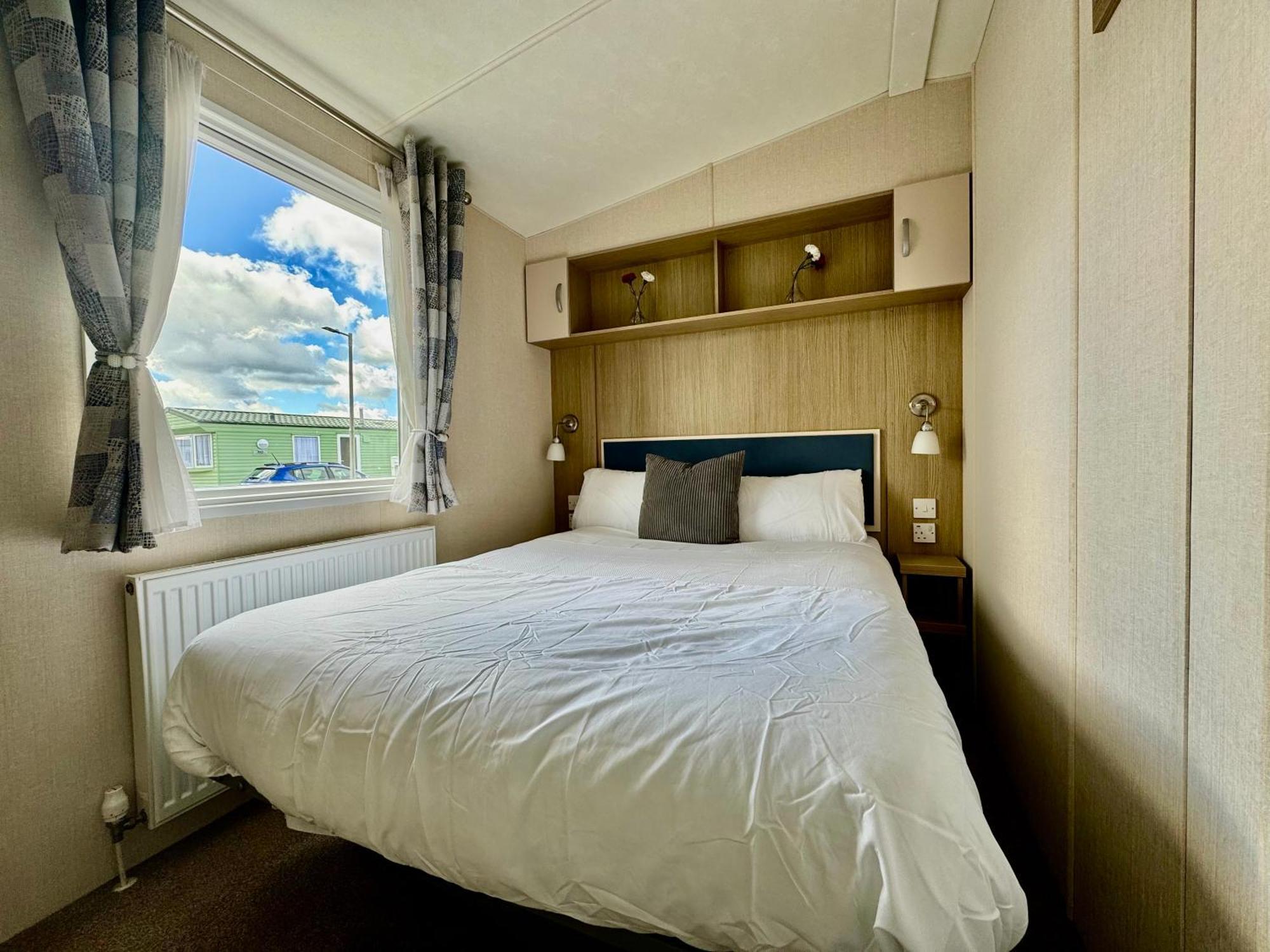 New Sea View Platinum Caravan With Huge Decking Newcastle upon Tyne Bagian luar foto