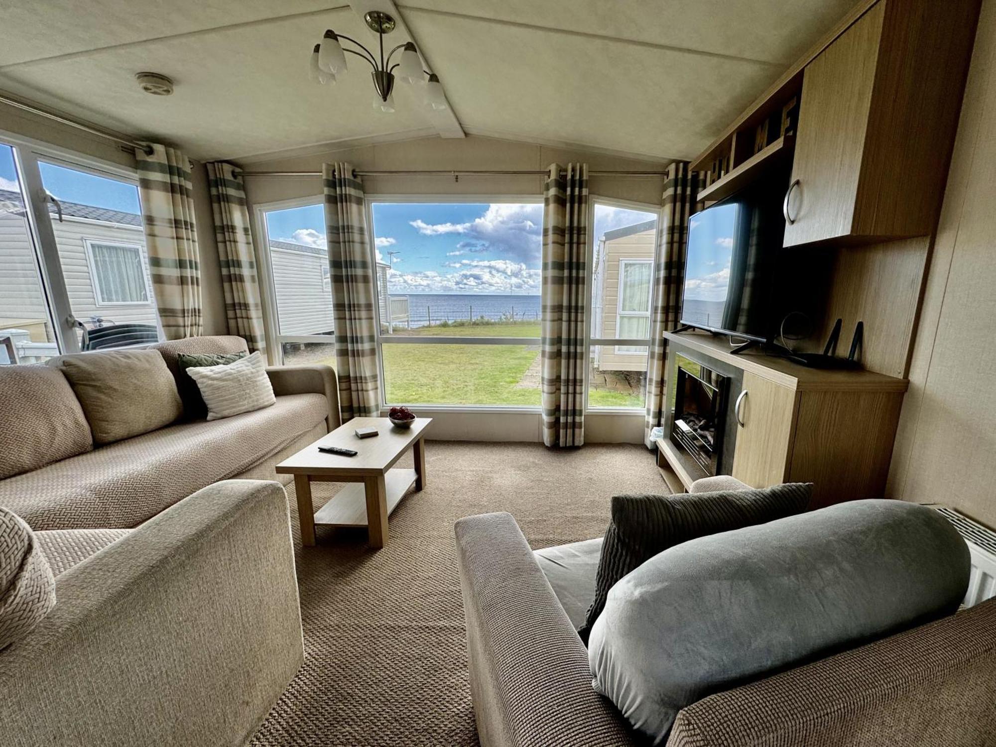 New Sea View Platinum Caravan With Huge Decking Newcastle upon Tyne Bagian luar foto