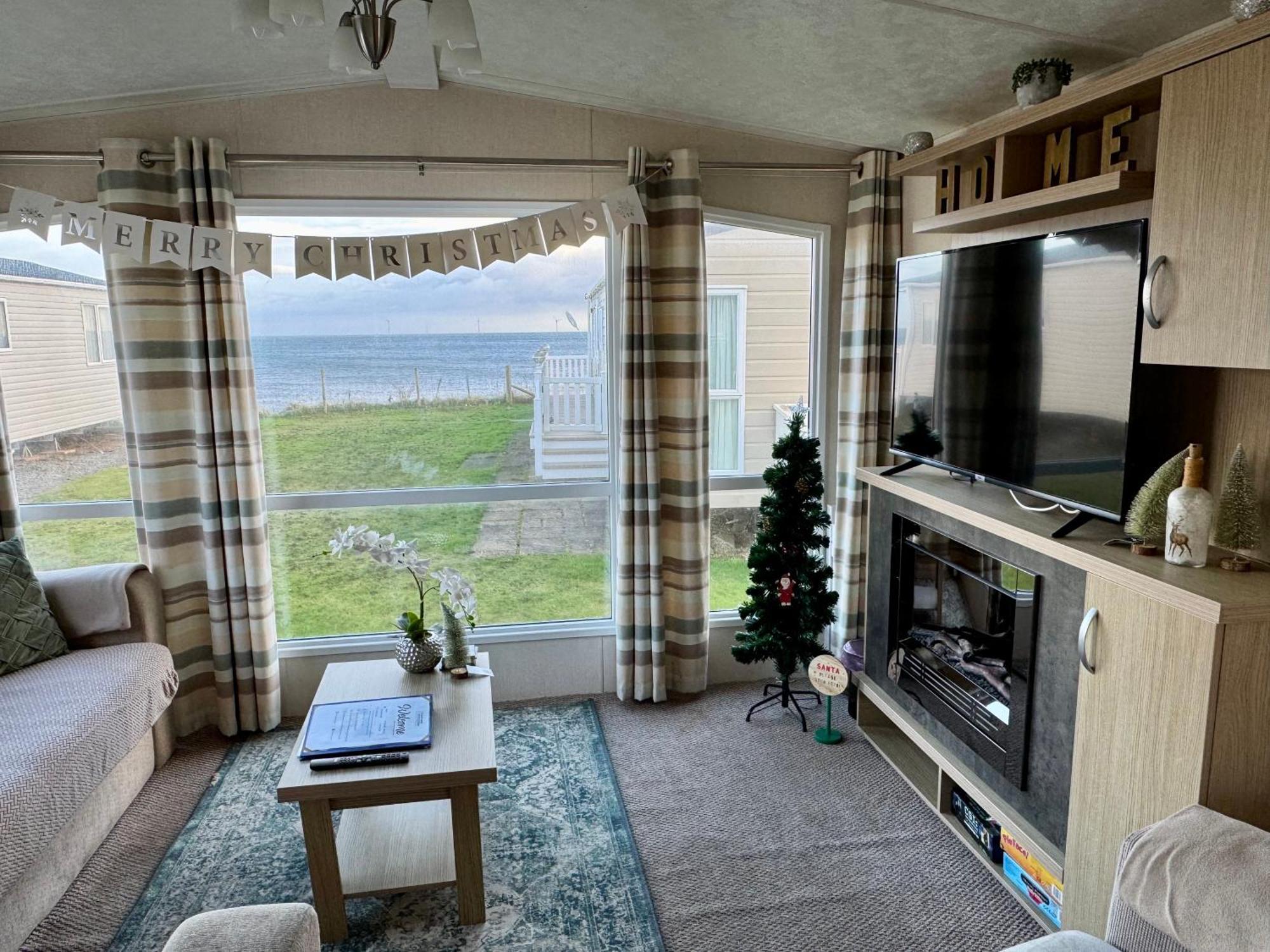 New Sea View Platinum Caravan With Huge Decking Newcastle upon Tyne Bagian luar foto